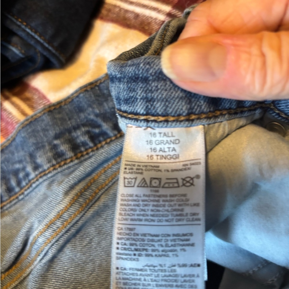 Old Navy Classic Blue Denim Jeans - Picture 4 of 4